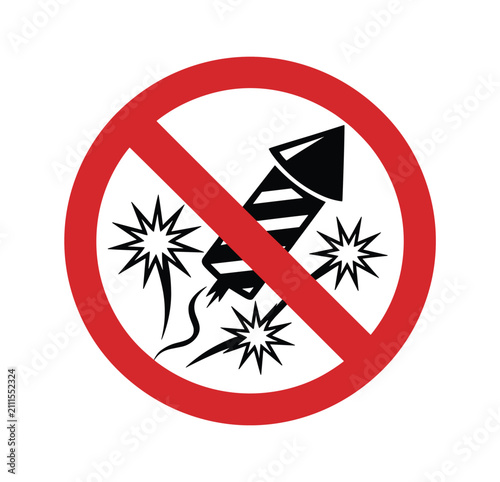 Foto No Fireworks Sign: A stark prohibition sign, featuring a red circle with a diagonal line across a graphic of a firework rocket and burst, signifies a strict ban on pyrotechnics and explosions