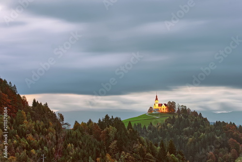 Konstfotografi Illuminated, hilltop St