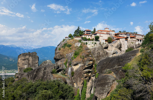 Bild auf Leinwand Beautiful views of the rocks and monasteries of Meteora, Greece.