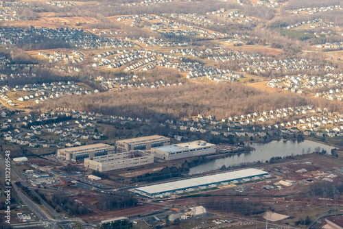 Fotografía Aerial view of massive data centers under construction in Northern Virginia subu