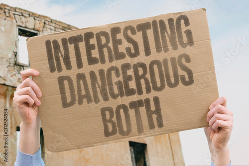 Cuadro en lienzo "Interesting Dangerous Both" A substance can be compelling and hazardous