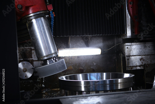 Obraz na płótnie Manufacturing process of bearing