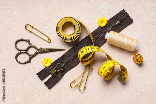 Different tailors supplies ...