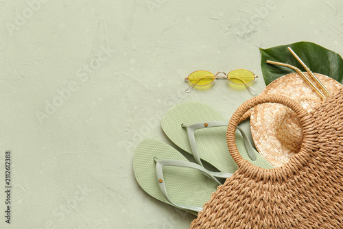 Wicker bag with beach acces...