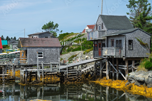Cuadro en lienzo Blue Rocks, village de pêcheurs, Nouvelle Écosse, Canada