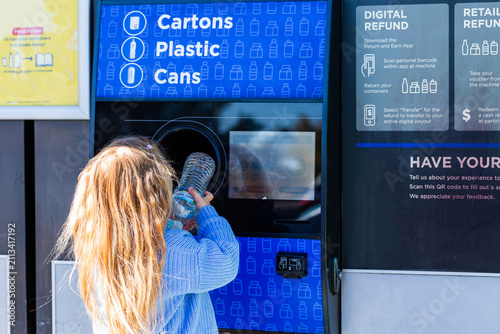 return and earn collection point screen with money to redeem from returned recycling