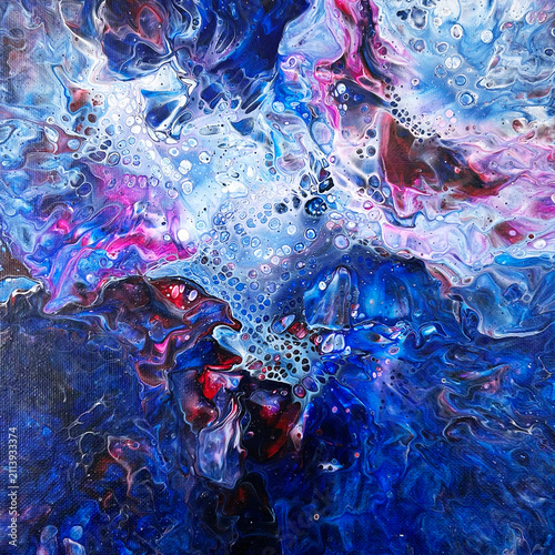 幻想的な青と白の流動抽象画背景