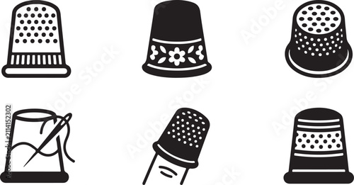 Foto Assorted vintage sewing thimbles and needle threader icon set Vector