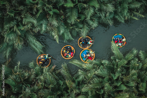 Cuadro en lienzo Aerial view of the natural scenery of basket boats on the Thu Bon River in Hoi A