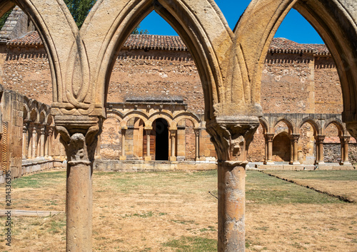 Obraz na płótnie Romanesque cloister of San Juan de Duero monastery in Soria, Spain