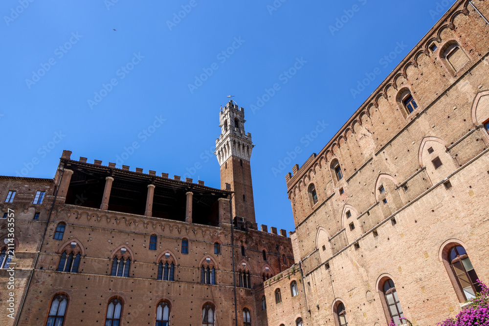 Fototapeta premium la città di siena in toscana