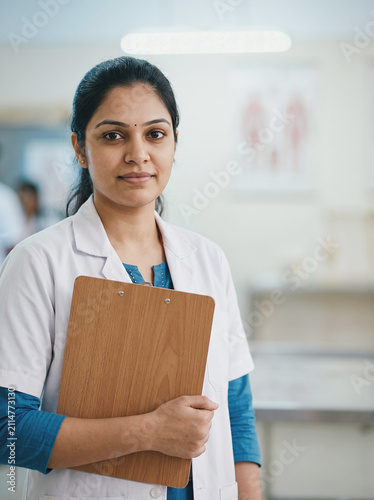 Indian MBBS Medical Students Anatomy Lab Group Study Medical College India