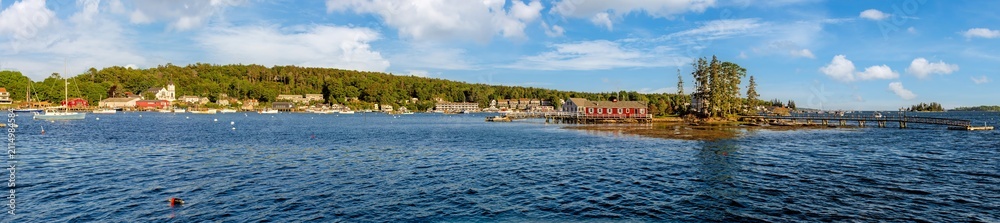 Fototapeta premium Panoramic view Boothbay Harbor