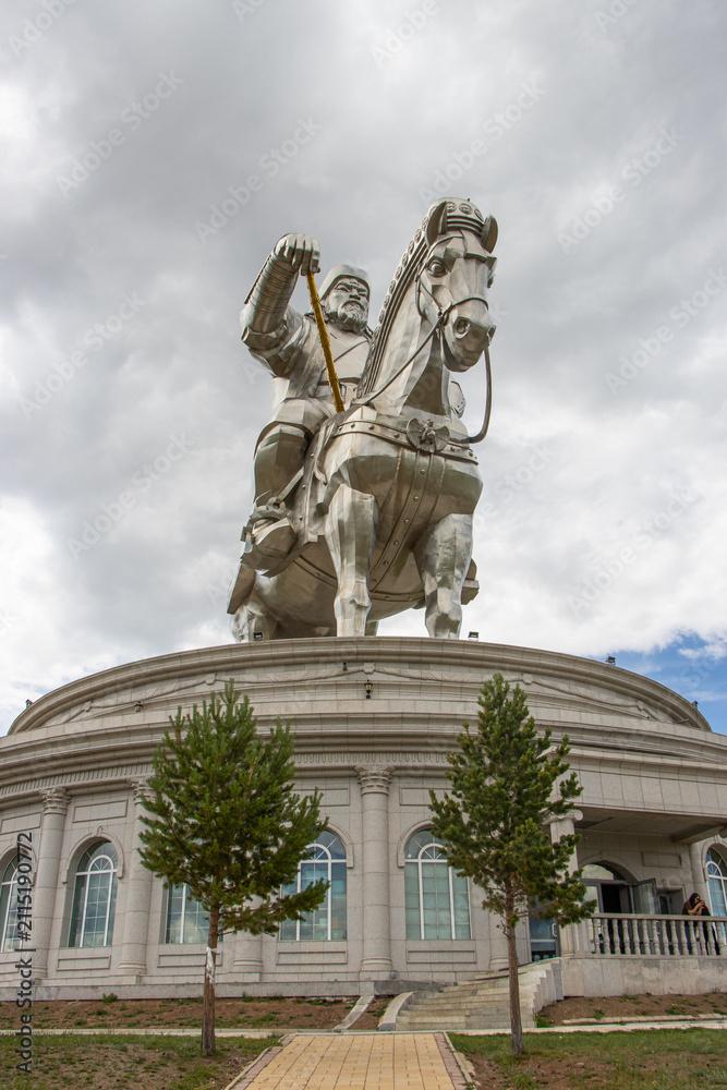Obraz premium Low Angle View of the Genghis Khan Equestrian Statue Monument in Tsonjin Boldog, Mongolia