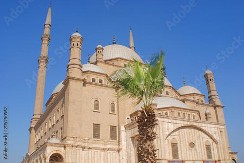 Cuadro en lienzo GIZA, EGYPT: Mosque of Muhammad Ali Pasha or Alabaster Mosque is a Ottoman mosqu