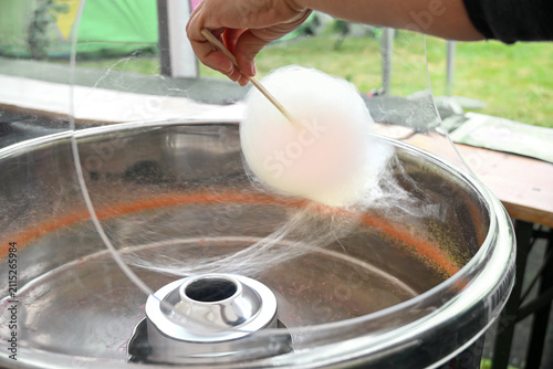 Canvastavla Making cotton candy in a pot with centrifuge and heating coil, threads are spun