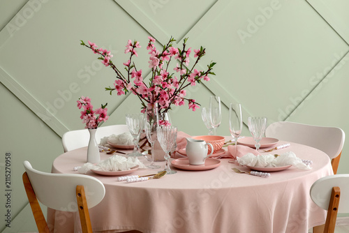 Elegant table setting with ...