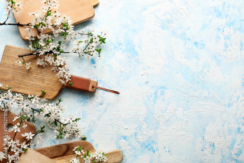 Different wooden cutting bo...
