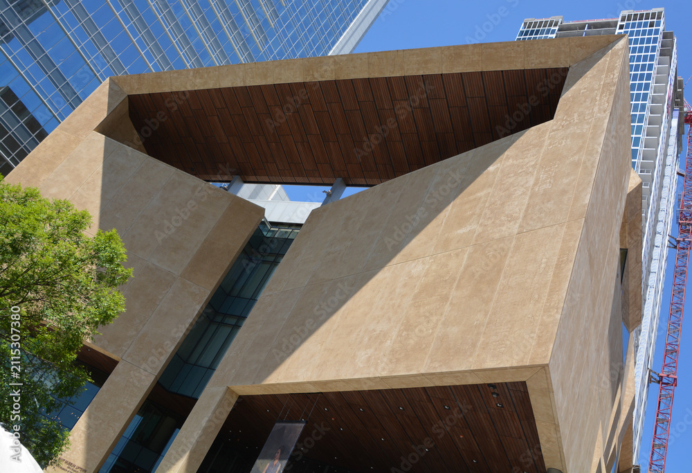 Fototapeta premium CHARLOTTE NORTH CAROLINA USA: The Mint Museum uptown is a cultural institution in Charlotte, North Carolina that comprises Mint Museum Randolph and Mint Museum Uptown.