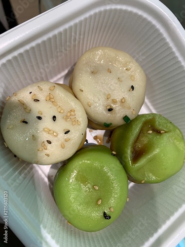 Foto 中華街名物！アツアツ焼き小籠包
