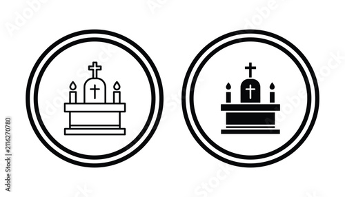 Foto Religious altar icon set with cross and candles featuring sacred church furnitur