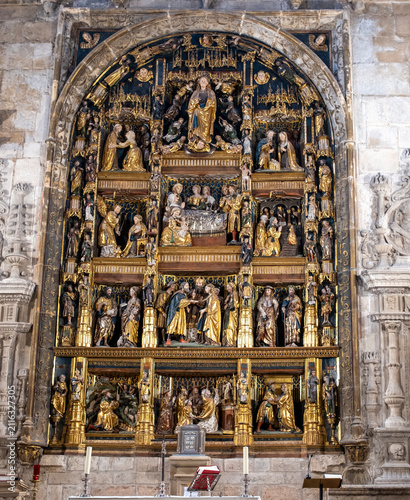 Canvas Print Gothic gilded altarpiece inside Burgos Cathedral in Burgos, Spain