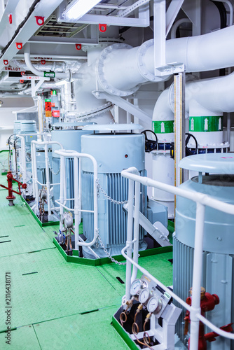 Quadro su tela Electric Motors and Auxiliary Machinery in Engine Room of Crude Oil Tanker
