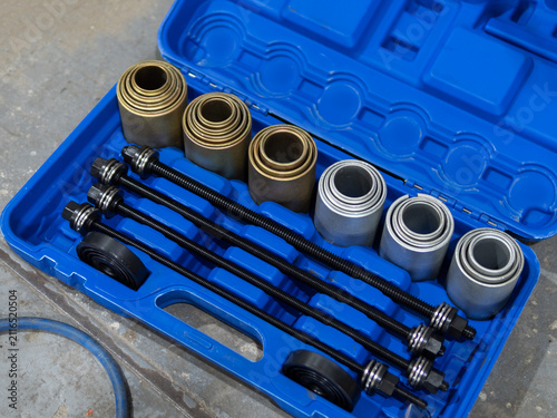 universal kit for replacing silent blocks and bearings . Removal and pressing