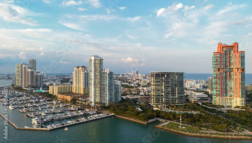 Принти на полотні Miami seaside with turquoise ocean and sky