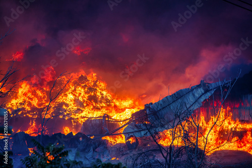Obraz na plátně Large Industrial Structure Burning During the Oraiokastro Wildfire Crisis