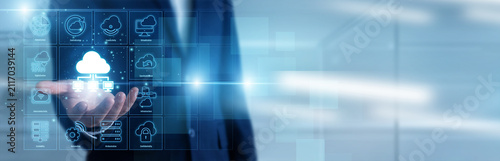 Fotografie Systems Architect manages Cloud Computing