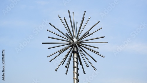Cuadro en lienzo A dandelion style water fountain nozzle designed to disperse water in a full 360 degree spherical spray pattern