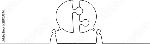 Minimalist Communication and Problem Solving Continuous One Line Drawing