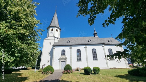 Foto church of parish of st. laurentius, scharfenberg