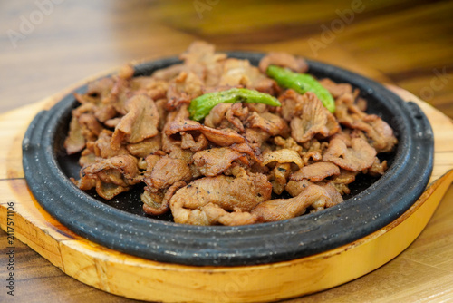 먹을것, 타이, 근접, 미식가, 샐러드, 소고기, 돼지고기, 매운, 고립시키는, 맛있는, 건강한, 점심, 닭, 식당, 그릇, 식사, 요리, 고기
