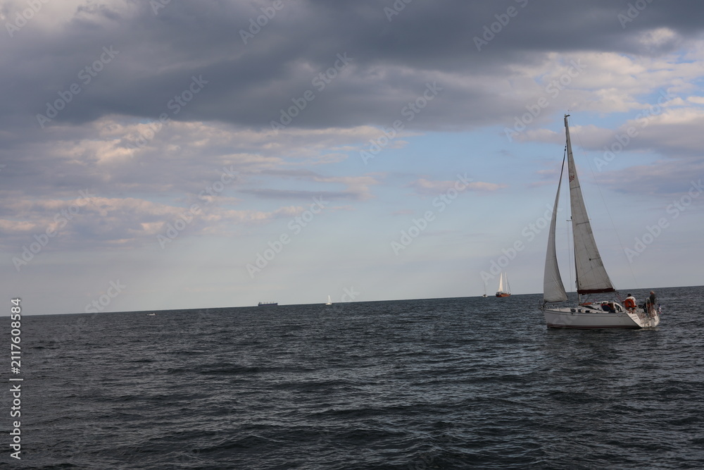 Fototapeta premium sailboat at sunset
