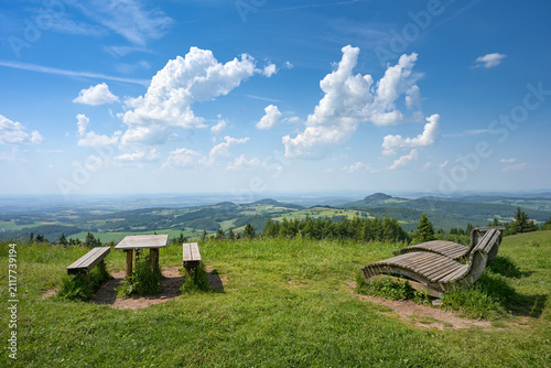 Aussichtspunkt auf der Wasserkuppe in der Rhön / Deutschland