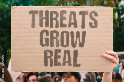 Fotografía "Threats Grow Real" Intimidation is moving from words to tangible danger