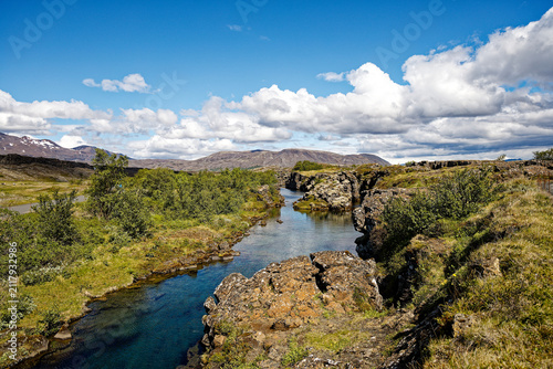 Cuadro en lienzo Scenic River Fissure at Thingvellir National Park in Iceland