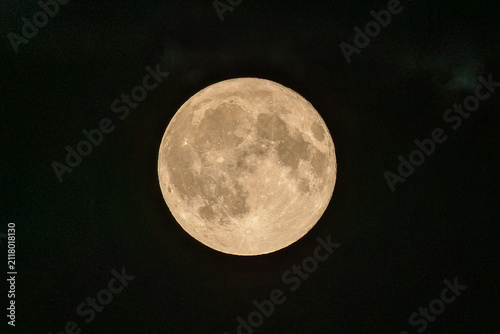Canvastavla Vollmond am Nachthimmel, aufgenommen am 29