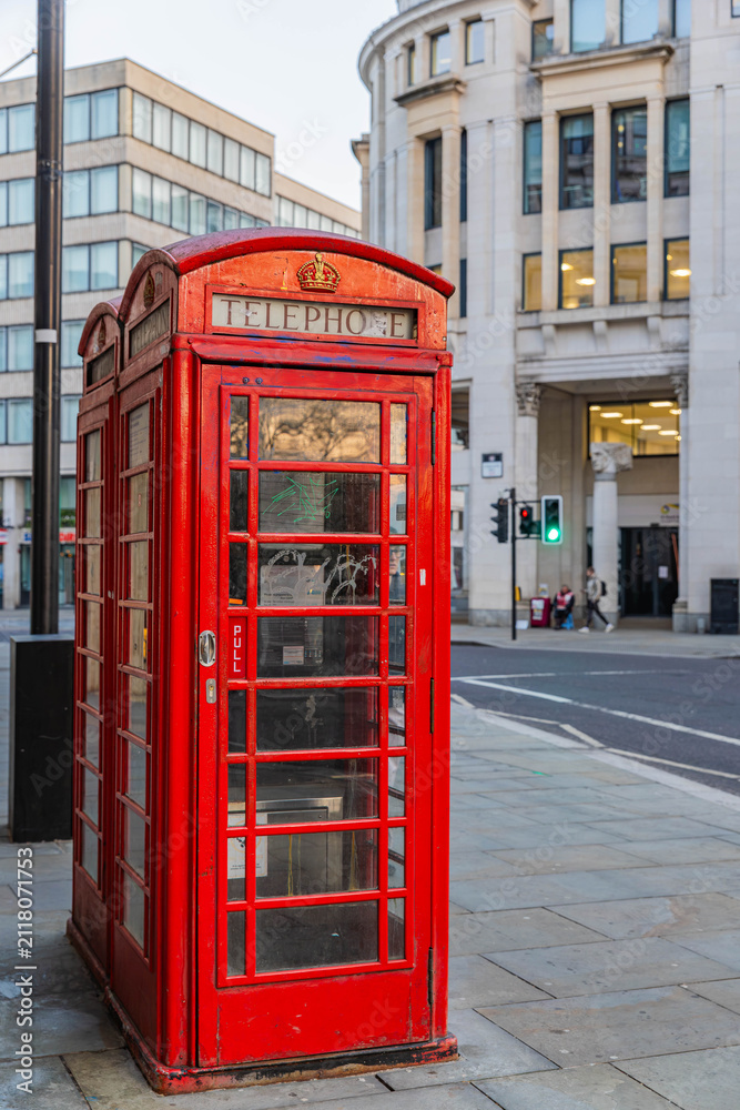 Fototapeta premium ロンドンの電話ボックス