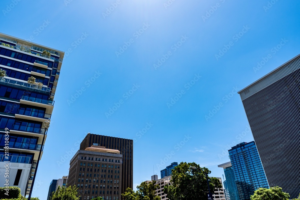 Obraz premium Buildings in Downtown San Diego, CA on a summer day
