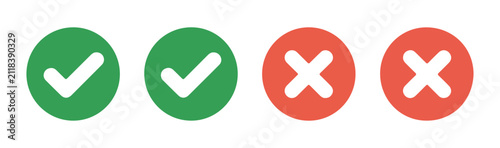 Foto Two green check marks and two red crosses in circles for approval and denial