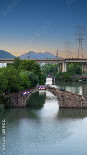 Bild auf Leinwand Huanxi River Bridge and Highway, Hangzhou Gongshu District