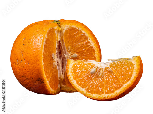 Cuadro en lienzo Fresh tangerine, partially cut to reveal segments, alongside a perfectly peeled juicy slice on a transparent background