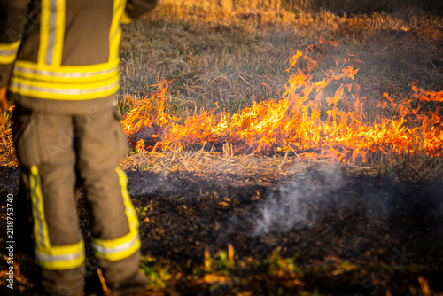 Fotografía Feuerwehr übt einen Feldbrand bei Gerlingen