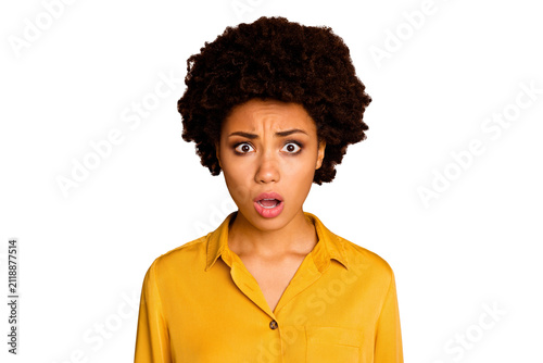 Obraz na plátne Closeup photo of beautiful pretty dark skin curly lady open mouth stressed need