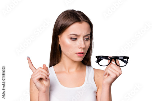 Obraz na płótnie Close-up portrait of her she nice attractive lovely pretty doubtful discontent b