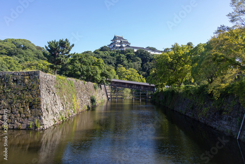 御堀から見る和歌山城の天守閣