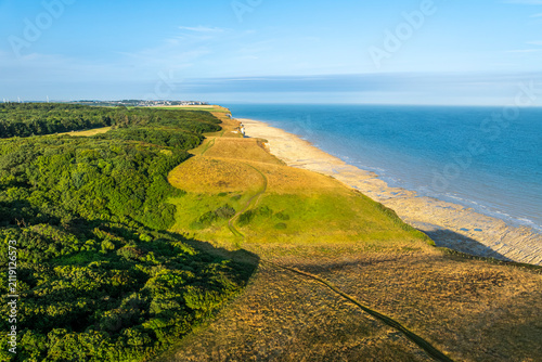 Le sentier du littoral entre le bois de Cise et Mers-des-bains